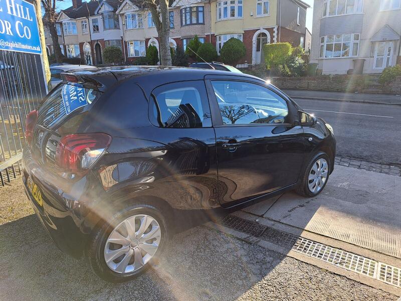 PEUGEOT 108