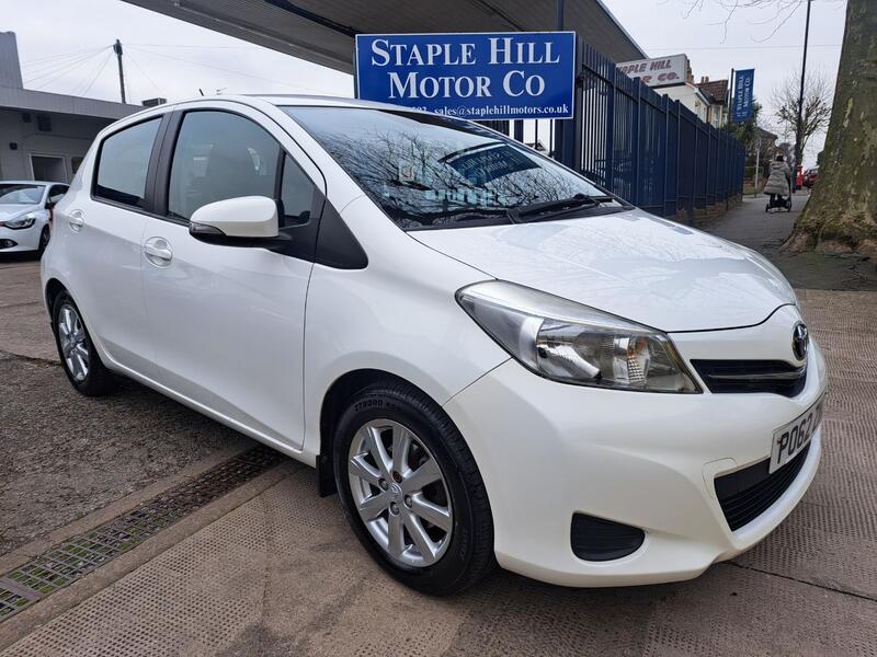 View TOYOTA YARIS 1.3 Dual VVT-i TR
