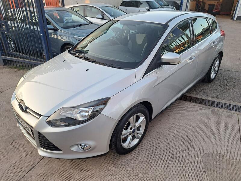 View FORD FOCUS 1.6 Zetec
