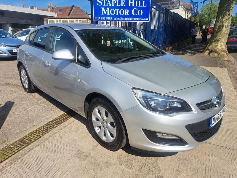 View VAUXHALL ASTRA 1.6 i Design