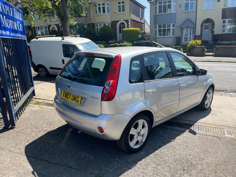 View FORD FIESTA 1.3 Zetec Climate