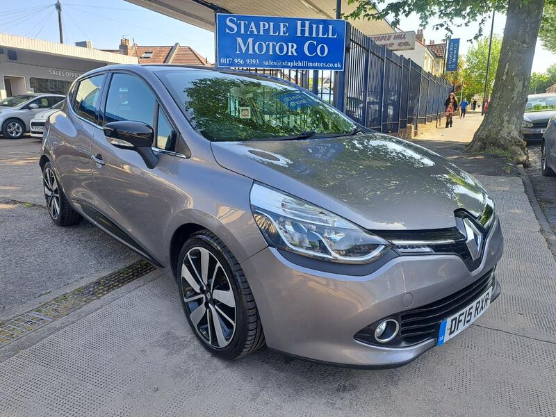 View RENAULT CLIO 0.9 Dynamique S MediaNav TCe 90 Stop & Start