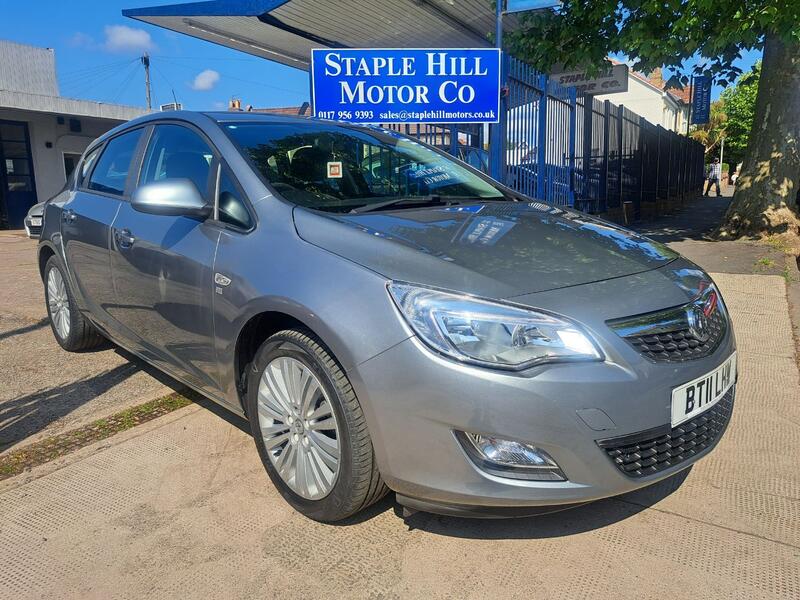 View VAUXHALL ASTRA 1.6 16v Excite