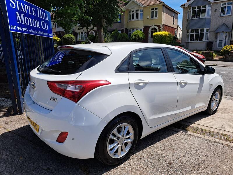 View HYUNDAI I30 1.4 Active