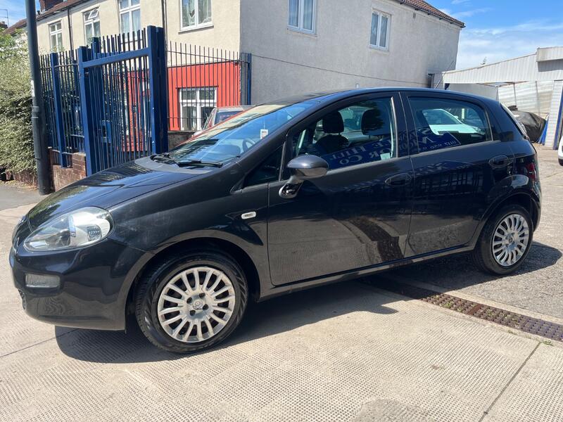 View FIAT PUNTO 1.2 Pop