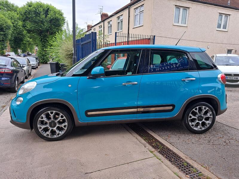 View FIAT 500L 1.4 500l Trekking My15 1.4 95hp Trekking