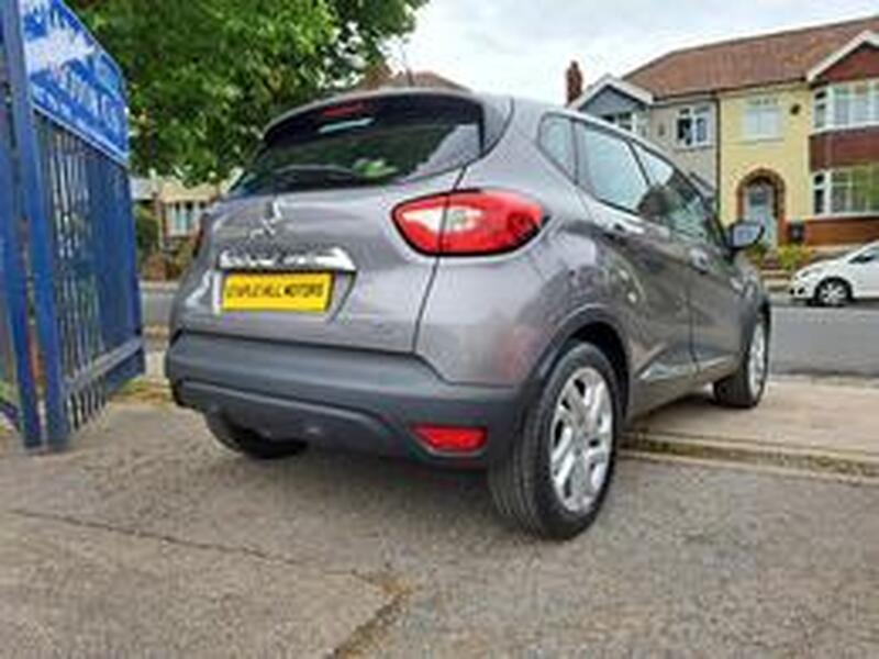 View RENAULT CAPTUR 0.9 Dynamique MediaNav TCe 90 Stop & Start