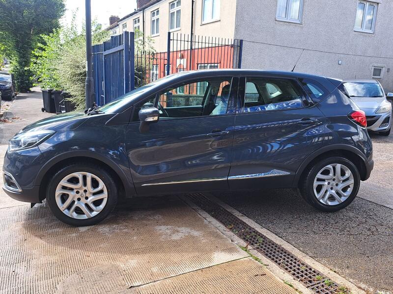 View RENAULT CAPTUR 1.5 dCi ENERGY Dynamique MediaNav