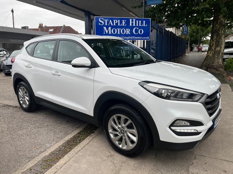 View HYUNDAI TUCSON 1.7 CRDi Blue Drive SE Nav
