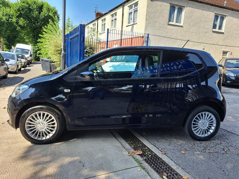 View VOLKSWAGEN UP 1.0 High up!