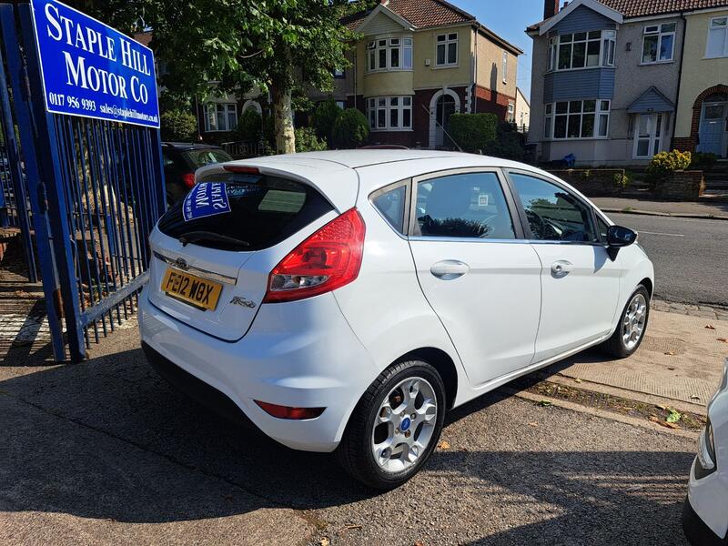 View FORD FIESTA 1.3 Zetec