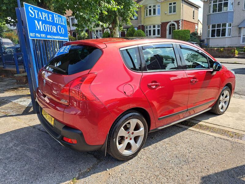View PEUGEOT 3008 1.6 THP Exclusive