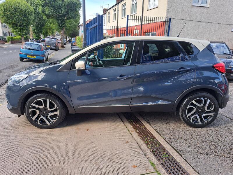 View RENAULT CAPTUR 1.5 Signature ENERGY dCi 90 Stop & Start