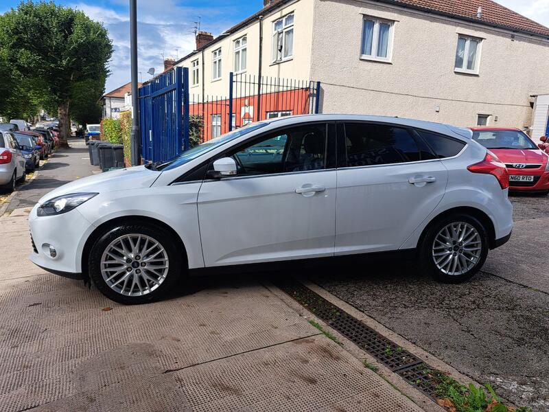 View FORD FOCUS 1.6 Zetec
