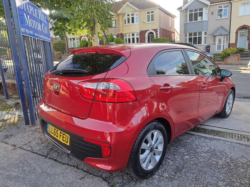 View KIA RIO 1.3 SR7